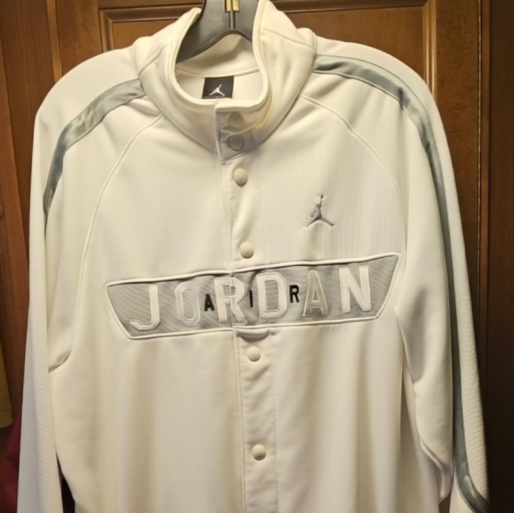 Air Jordan Jacket size large